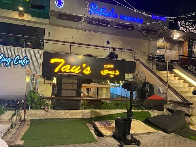 Taus