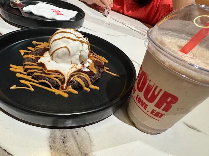 FOUR Restaurant
