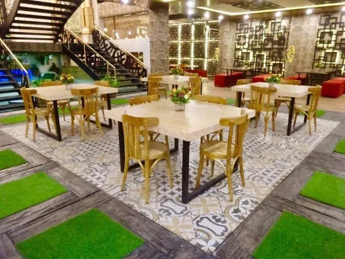 Chahaar Baagh Interior