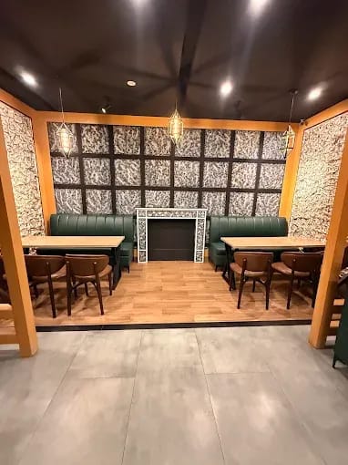 Forks N Knives Interior