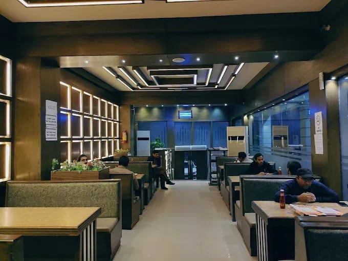 Forks N Knives Interior
