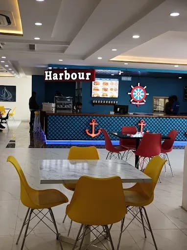 HARBOUR PAKISTAN Interior