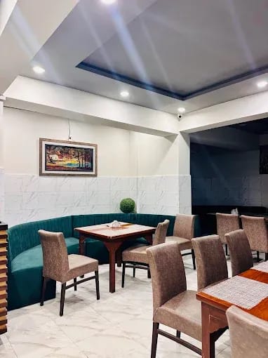 Royal Tabaq Restaurant Interior