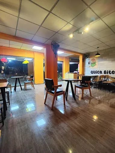 The Burger Lub Interior