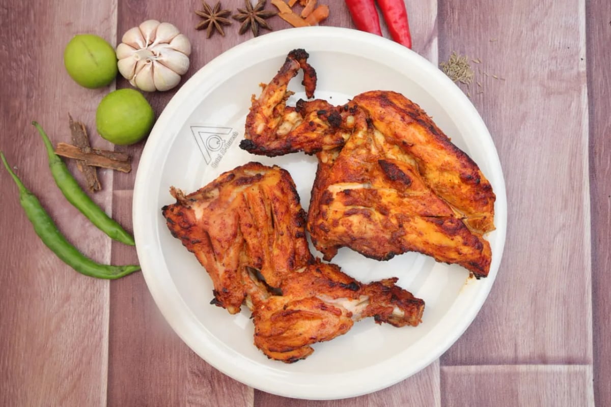 Food view of Al Quresh Hotel  restaurant