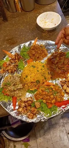 Food view of Al Quresh Hotel  restaurant
