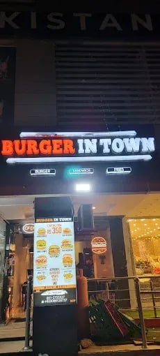 Burger In Town
