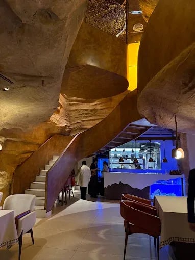 Cala Restaurant Interior