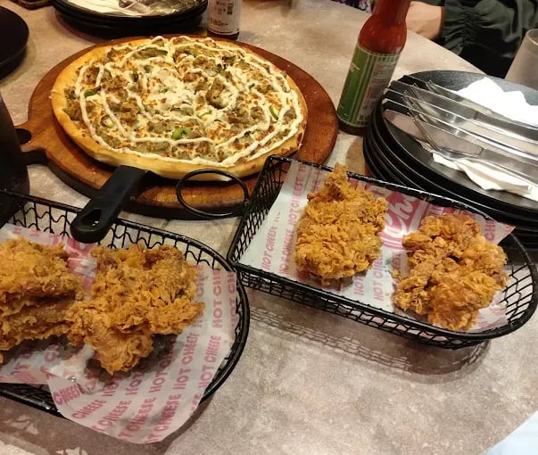 Food view of Hot Cheese Restaurant restaurant