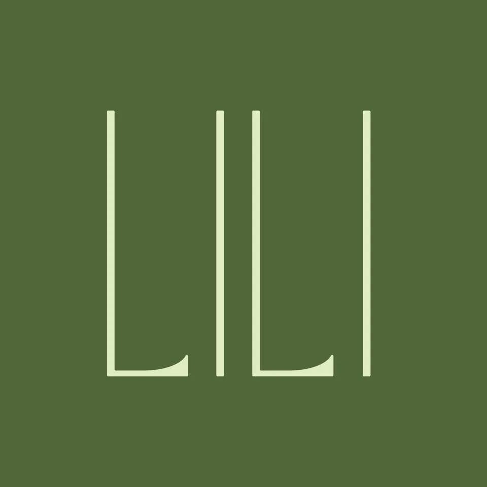 Lili by Deja