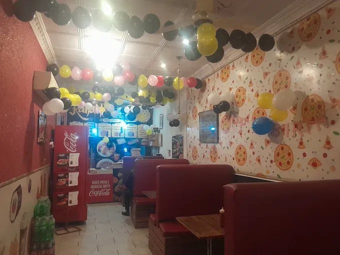 Food view of Rahat Pizza & fast food  restaurant