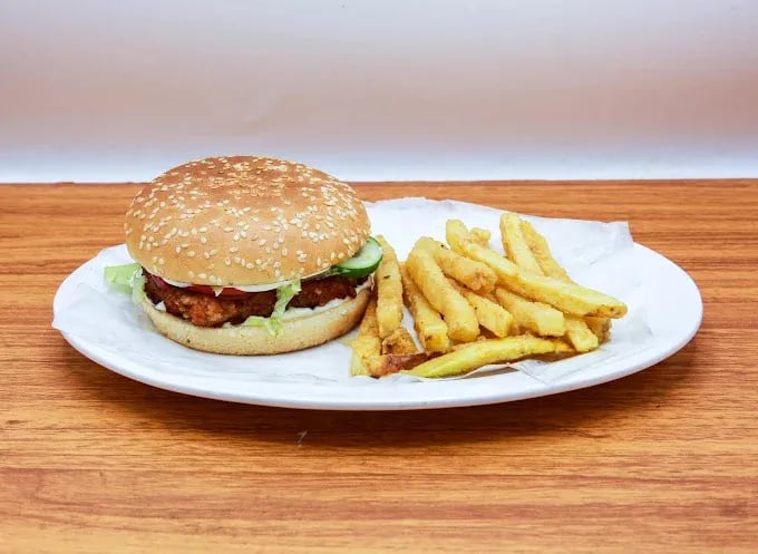 Food view of Rahat Pizza & fast food  restaurant