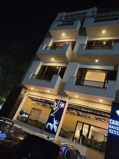 MeZ Restaurant