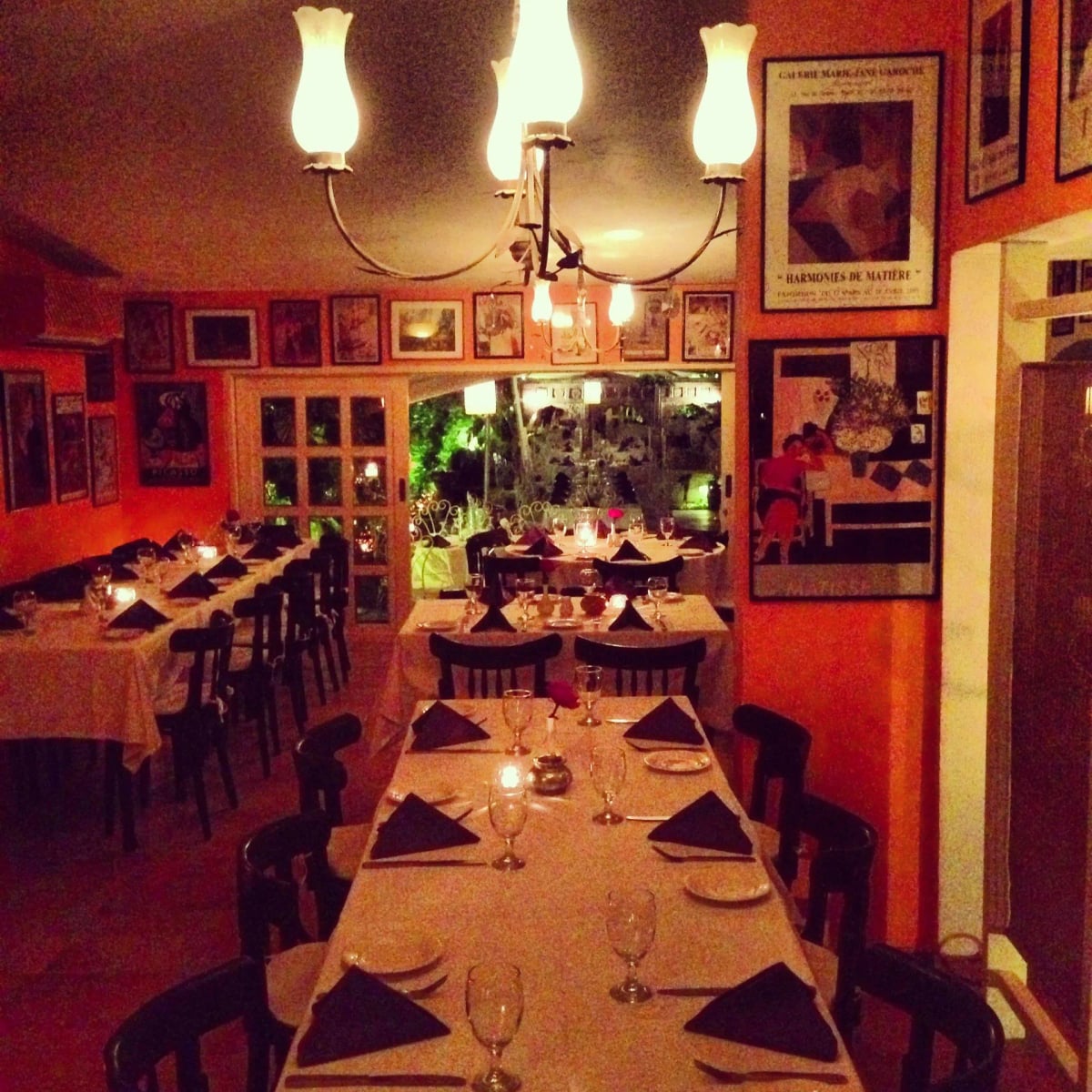 Interior view of Cafe Flo restaurant