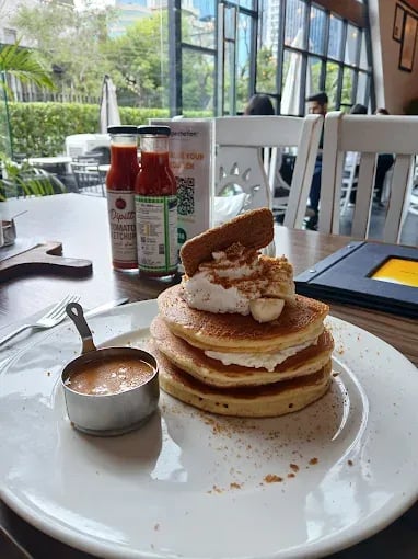 Food view of Eggspectation Gulberg restaurant