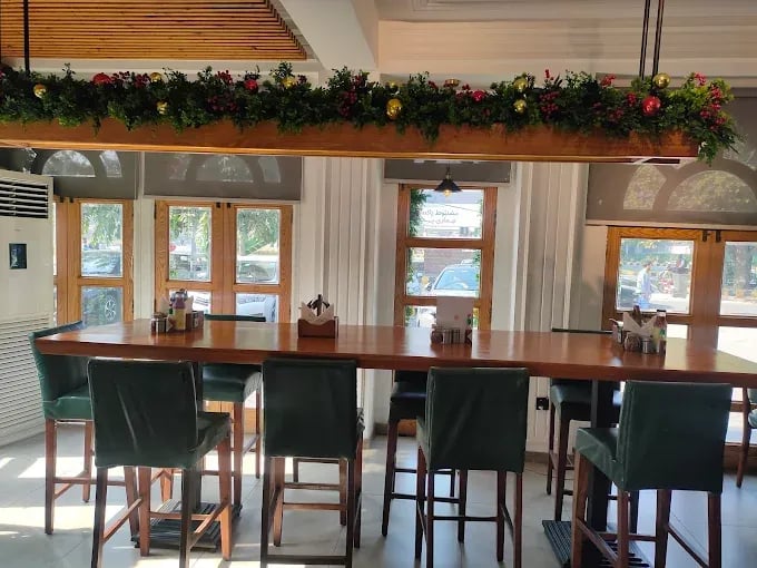 Vibes view of Rinas Kitchenette restaurant