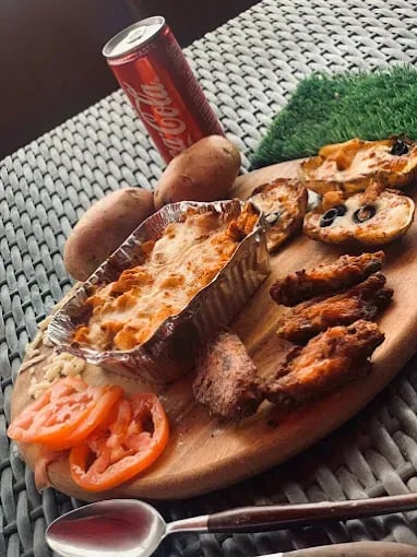 Food view of Round House Pizza restaurant