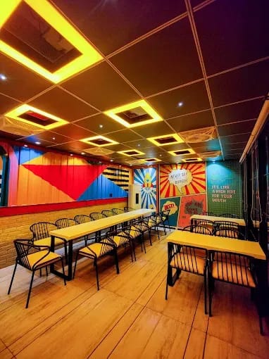 Fabbies Pizza Interior