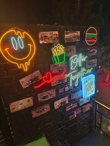 Fabbies Pizza Interior