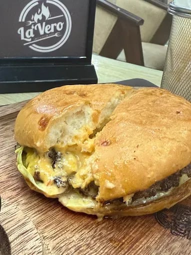 La’Vero Cafe & Restaurant Food