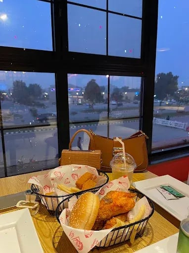 Food view of Dajaj Broast restaurant