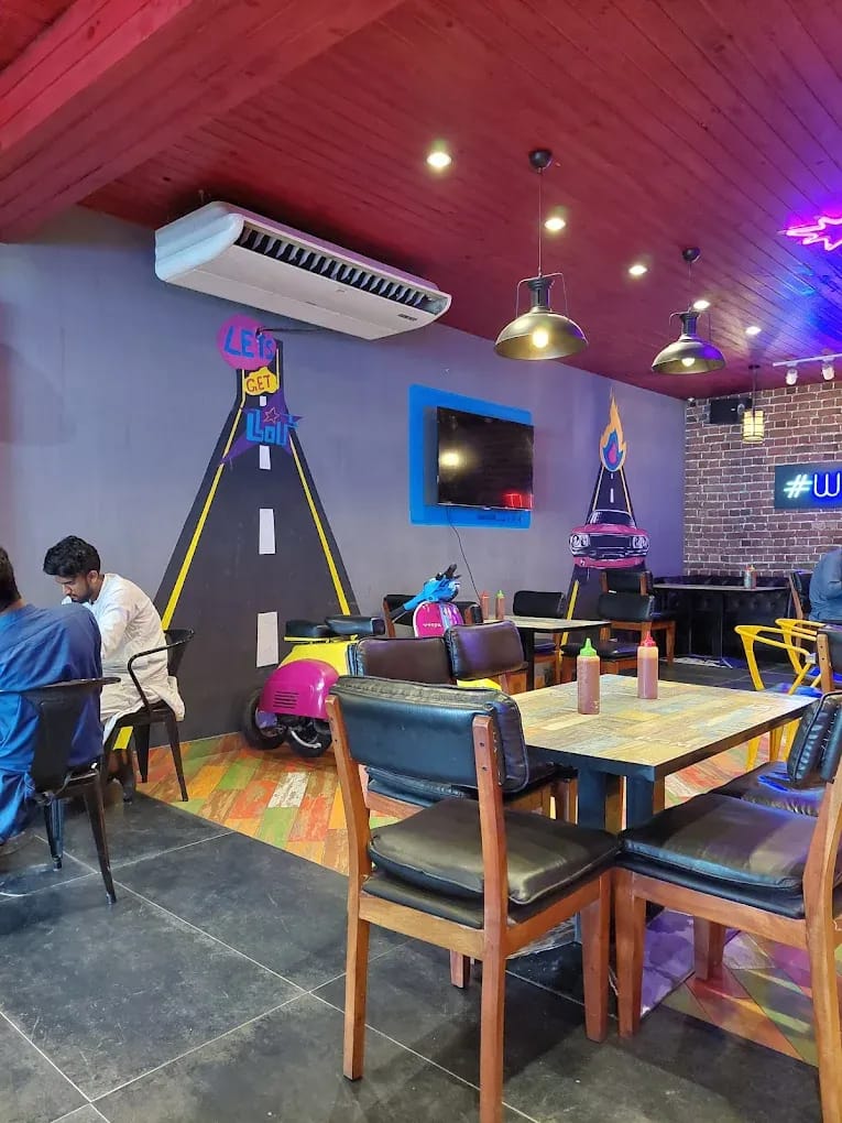 LIT — Gulgasht Colony Interior