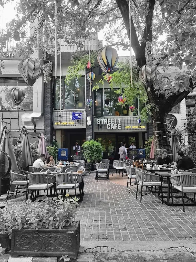 Vibes view of Street 1 Cafe restaurant