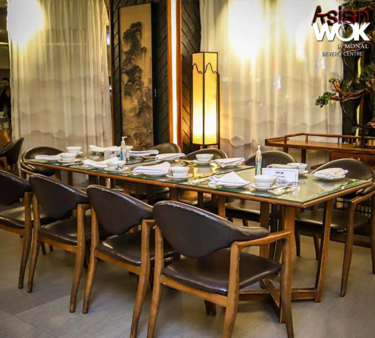 Interior view of Asian Wok restaurant