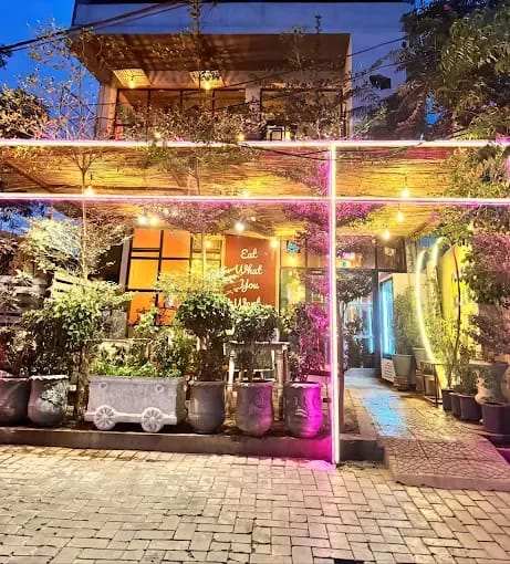 Multan Cafe Stop Interior